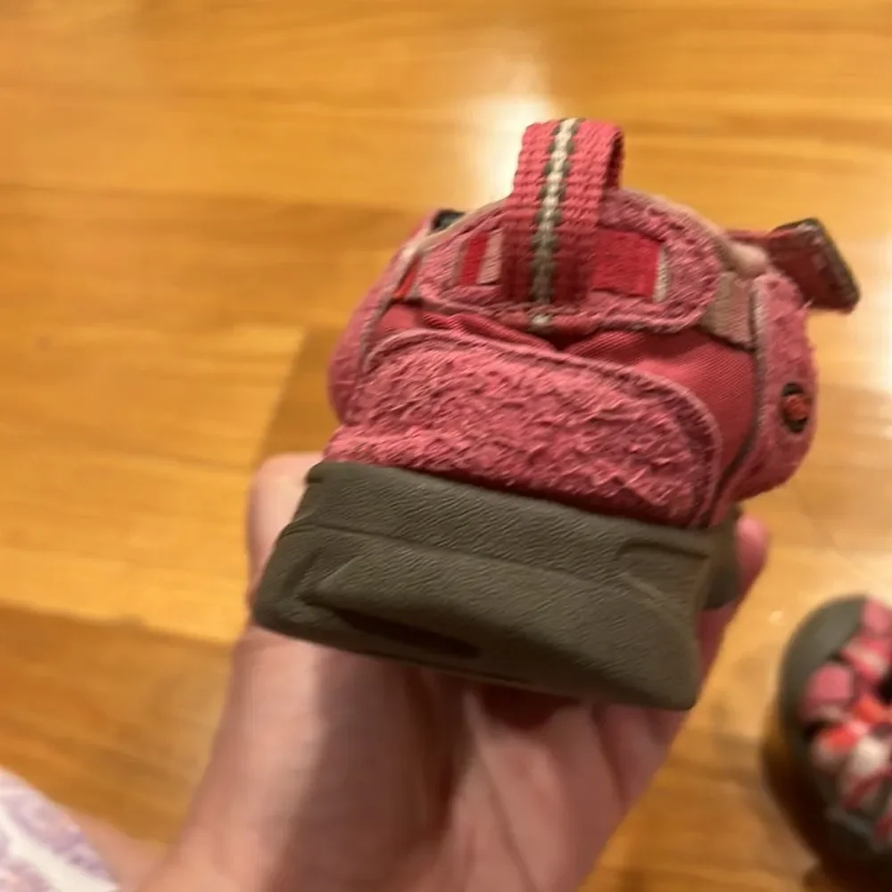 Keen girl waterproof